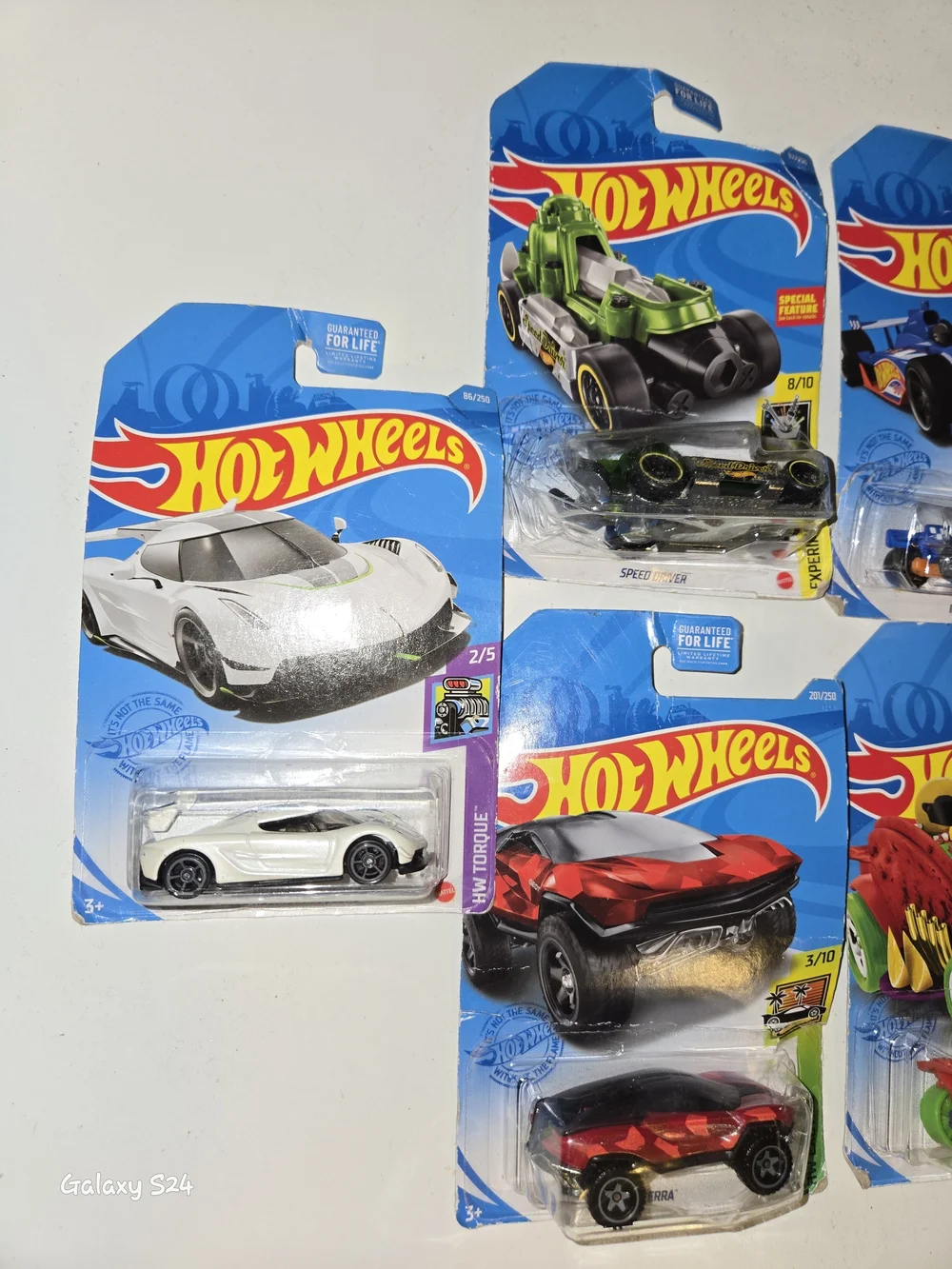 Hot Wheels Cars - Bundle 5 Cars & 3 Accessories